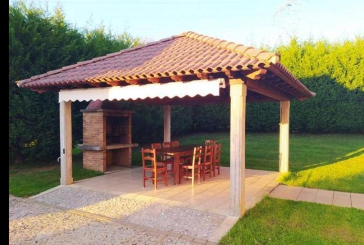 La Eria De Villaverde Intriago ภายนอก รูปภาพ